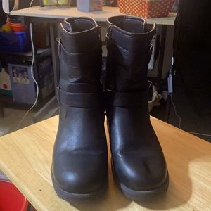 Black boots, only used once.